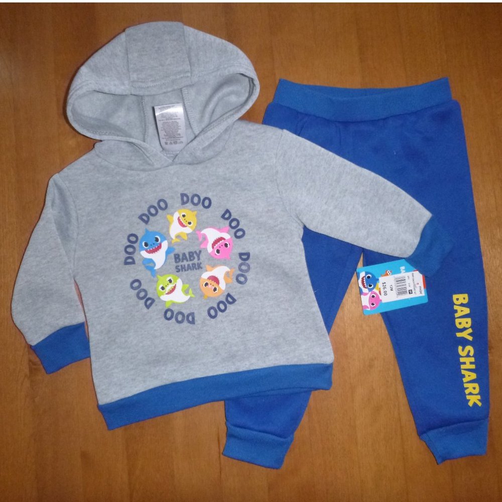 Baby Boys BABY SHARK Hoodie Sweatshirt & Jogger Pants Set Size 12 24 months  NWT